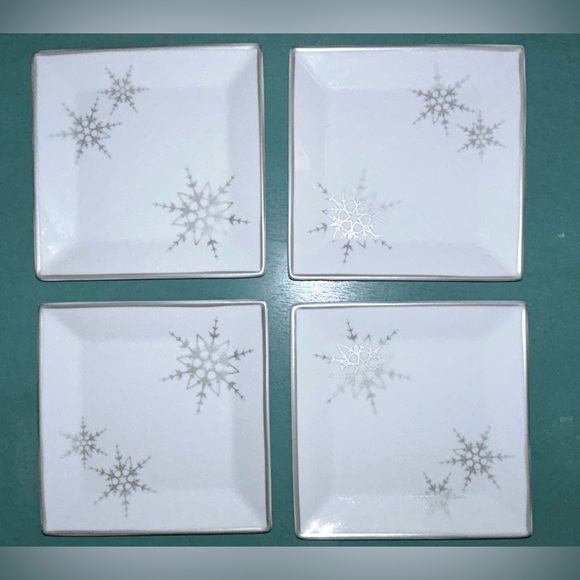 Ulta Beauty 5-pc Square White Snowflake Serving plate Set Christmas Winter - Picture 7 of 8